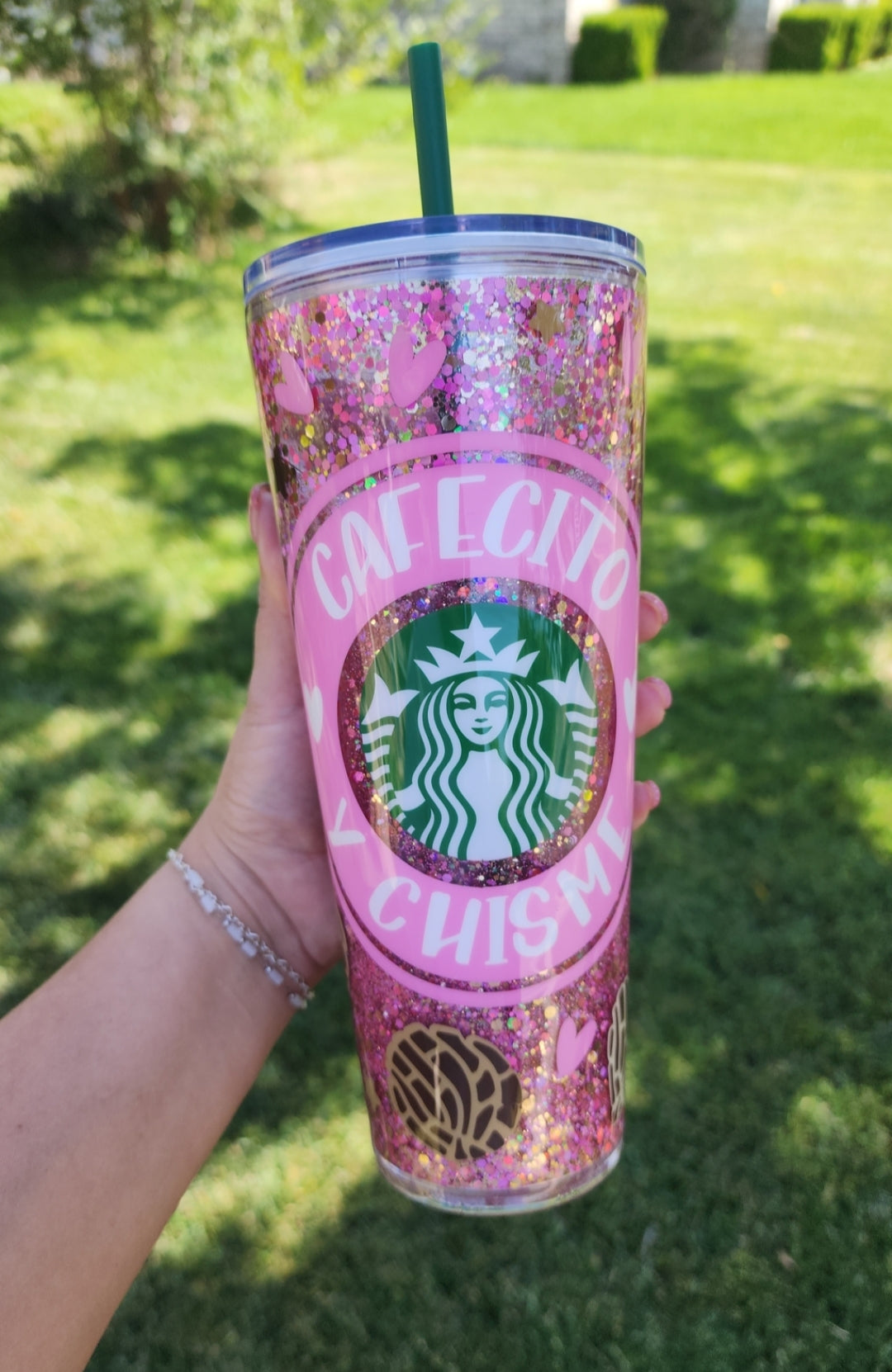 Cafecito y chisme snowglobe