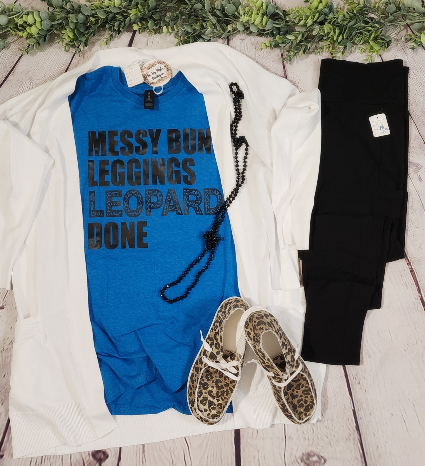 Messy Buns Leopard leggings done tee