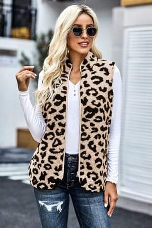 Leopard sherpa vest